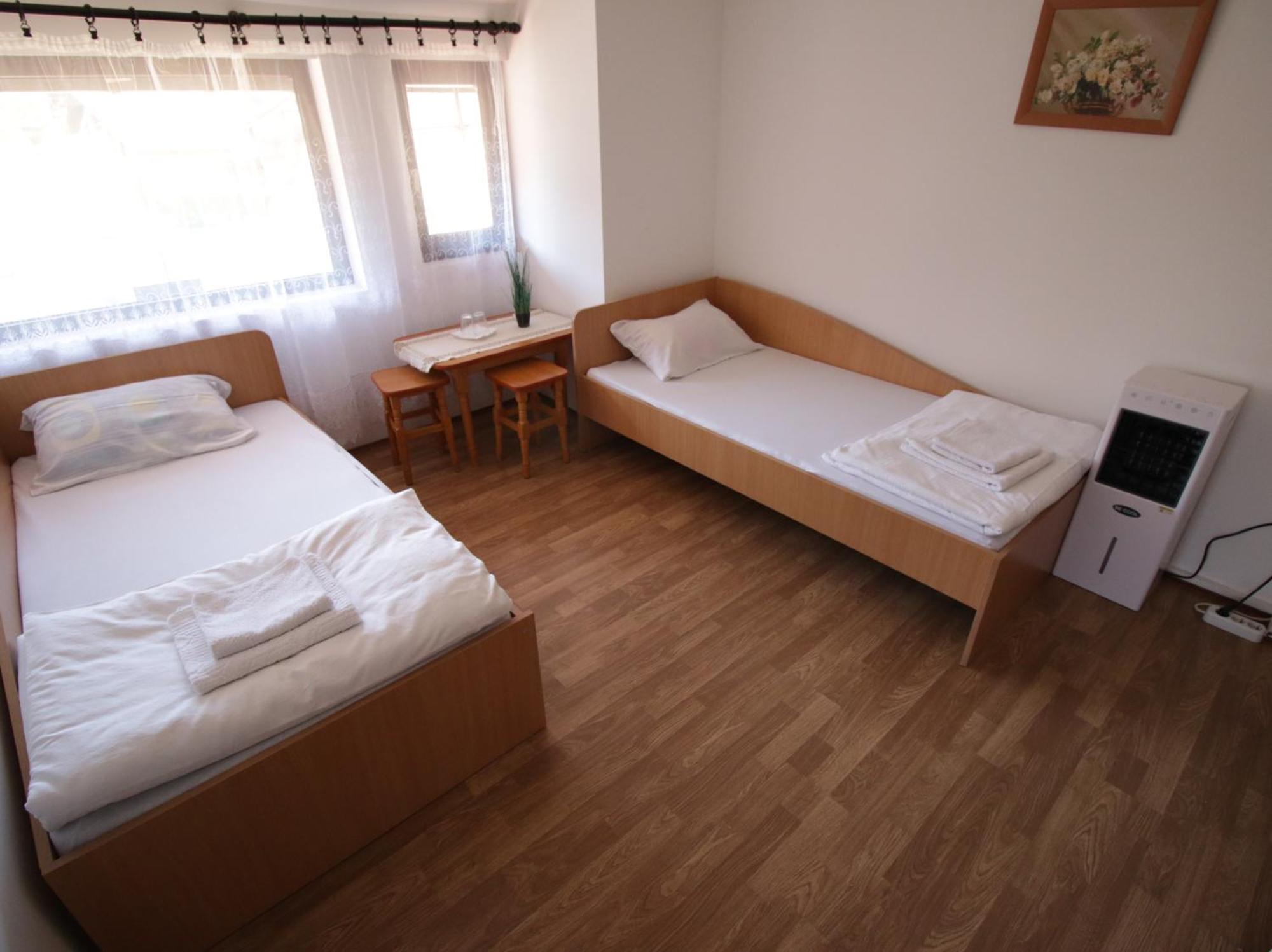 Rooms Jankovic 下米拉诺瓦茨 外观 照片